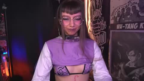 follow me on instagram .    online show from 11.19.25