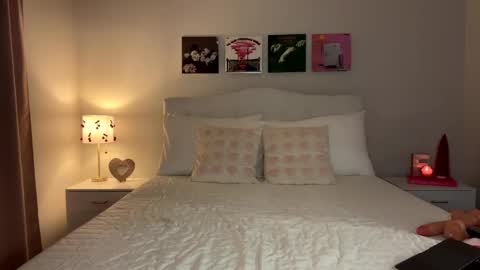 Snapshot of ellebby7 chatting on 12.17.24 Ellebby7 online show from 12.17.24