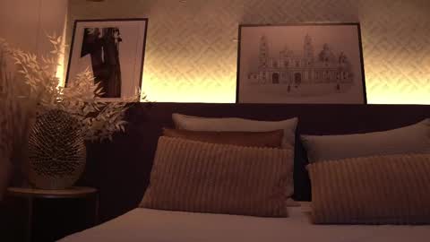 Elle Diane online show from 02.19.25