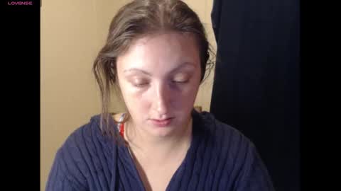 Snapshot of ellemermaid chatting on 11.14.25 elle online show from 11.14.25