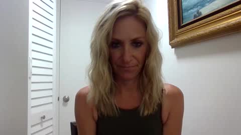 ElleNV online show from 10.07.25