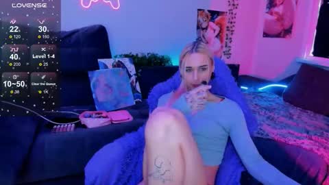 Ellie online show from 11.23.25