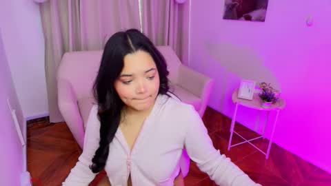 elli_snow online show from 10.11.25