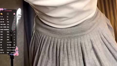 Snapshot of elliblassingame chatting on 12.03.25 Jenny online show from 12.03.25