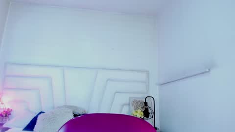  Ellie   online show from 01.31.25