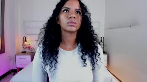  Ellie   online show from 02.18.25