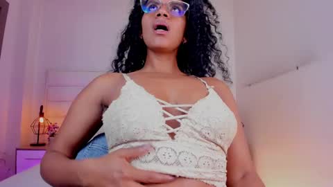  Ellie   online show from 03.07.25