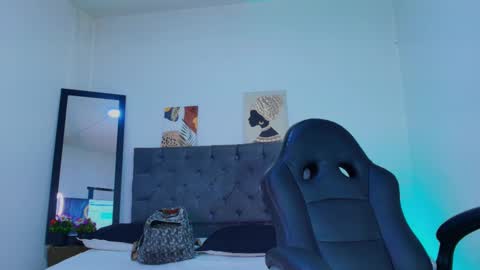  Ellie   online show from 09.18.25