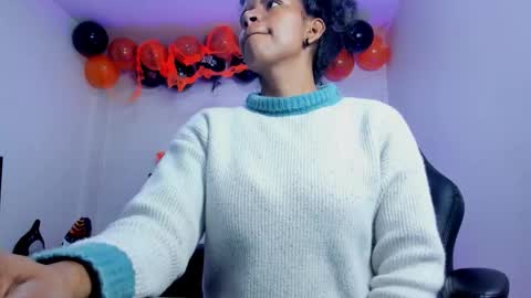  Ellie   online show from 11.05.25