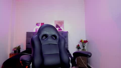  Ellie   online show from 11.13.25