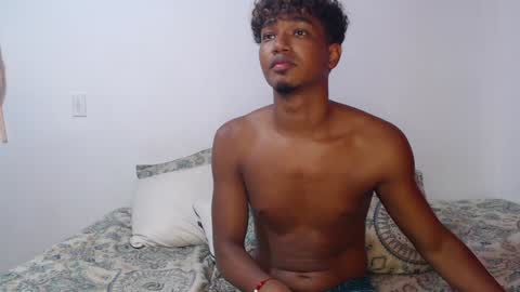 Snapshot of ellie_andy19 chatting on 01.24.25 kev dani online show from 01.24.25