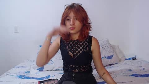 Snapshot of ellie_andy19 chatting on 02.03.25 kev dani online show from 02.03.25