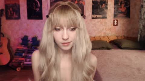 ellie_friendly online show from 02.10.25