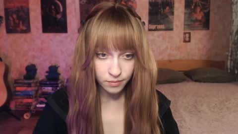 ellie_friendly online show from 04.15.26