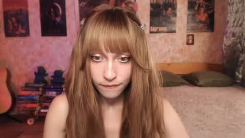 Snapshot of ellie_friendly chatting on 07.07.26 ellie_friendly online show from 07.07.26