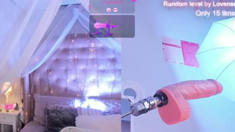 Snapshot of ellie_jhonson_ chatting on 02.06.25 Ellie Jhonson online show from 02.06.25