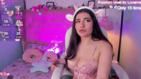 Snapshot of ellie_jhonson_ chatting on 03.08.25 Ellie Jhonson online show from 03.08.25