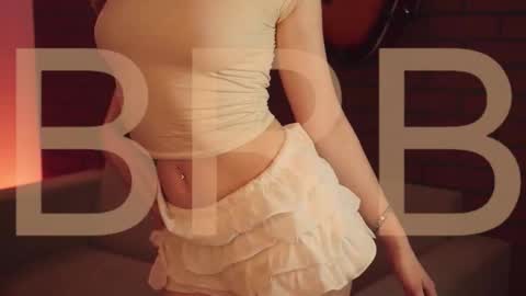 elliecutes online show from 10.03.25