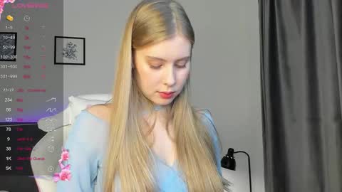 Snapshot of elliedi chatting on 10.11.25 elliedi online show from 10.11.25