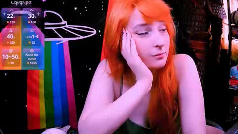 Snapshot of ellieobey chatting on 10.14.25 Ellie online show from 10.14.25