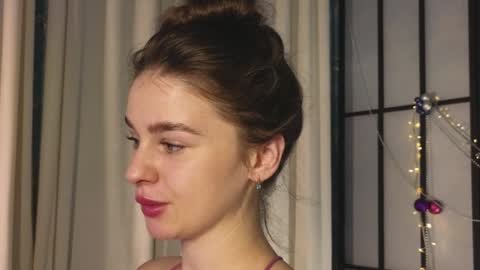 Snapshot of elliephant_ chatting on 12.29.24 just Emily online show from 12.29.24