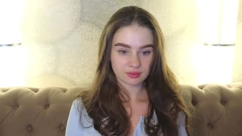 Snapshot of elliephant_ chatting on 01.14.25 just Emily online show from 01.14.25