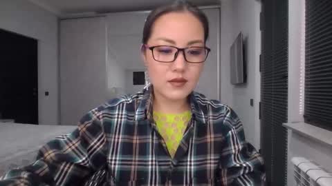 Snapshot of elliesoft chatting on 11.19.25 elliesoft online show from 11.19.25