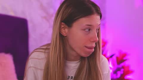 EllinaNuria online show from 02.23.26