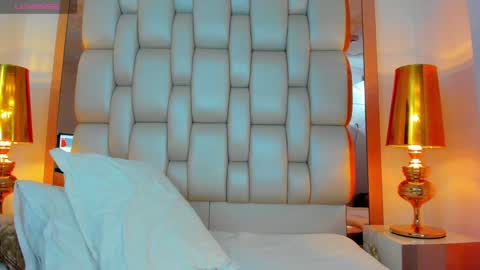 Snapshot of elliott_veelez chatting on 01.08.25 E L L I O T V E L E Z online show from 01.08.25