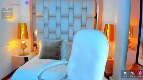 Snapshot of elliott_veelez chatting on 09.11.25 E L L I O T V E L E Z online show from 09.11.25