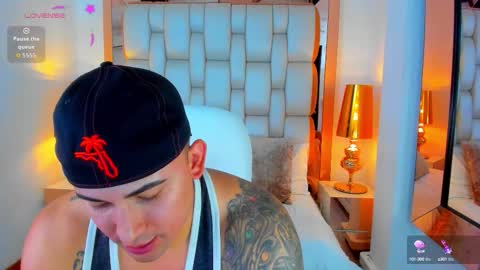 Snapshot of elliott_veelez chatting on 09.15.25 E L L I O T V E L E Z online show from 09.15.25