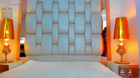 Snapshot of elliott_veelez chatting on 11.27.25 E L L I O T V E L E Z online show from 11.27.25