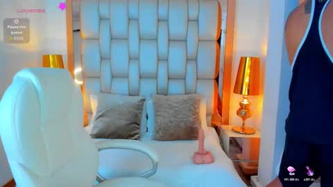 E L L I O T    V E L E Z online show from 01.16.26