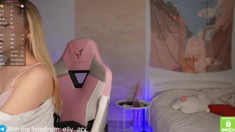 elly_ary online show from 02.18.25