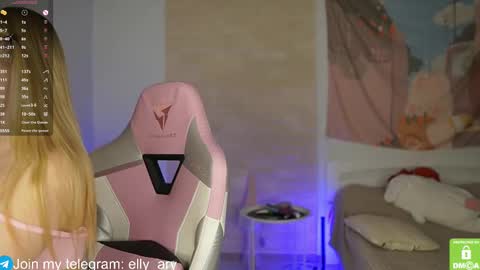 elly_ary online show from 03.03.25