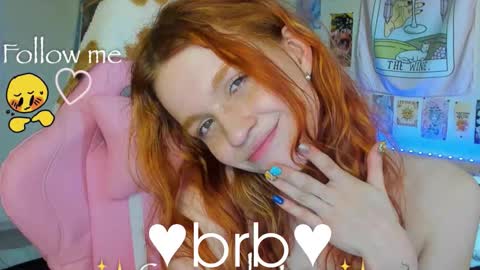 Elly     Fansly  online show from 11.17.25