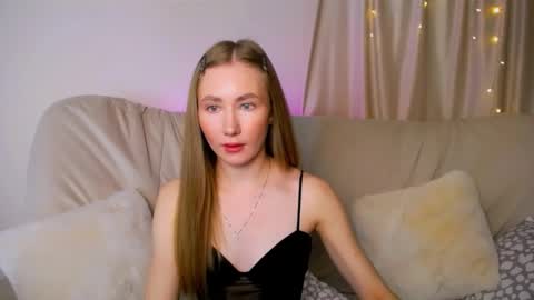 Elly online show from 11.30.25