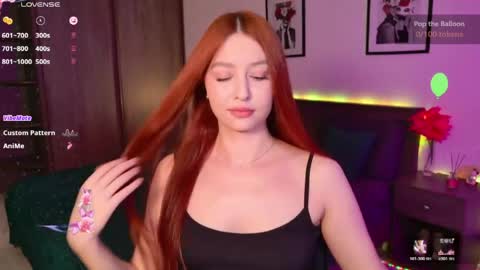 EllyPeach online show from 05.04.26