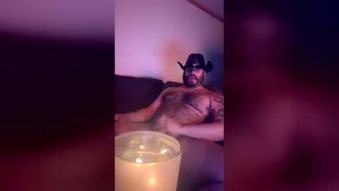 Snapshot of elmatahombre33 chatting on 04.14.26 elmatahombre33 online show from 04.14.26