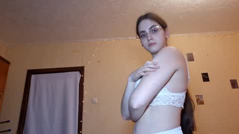 Kate online show from 04.23.26