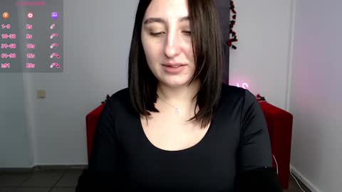 Snapshot of elmirapowers chatting on 12.04.24 elmirapowers online show from 12.04.24