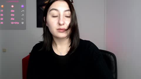Snapshot of elmirapowers chatting on 12.06.24 elmirapowers online show from 12.06.24