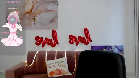 Snapshot of elmirapowers chatting on 02.21.25 elmirapowers online show from 02.21.25