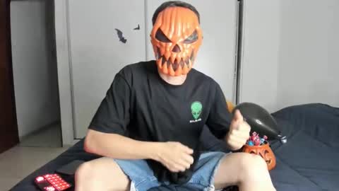 Snapshot of elnenedearg chatting on 10.27.25 elnenedearg online show from 10.27.25