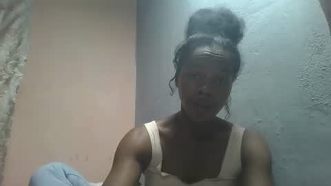 Snapshot of elodie228680 chatting on 04.29.26 elodie228680 online show from 04.29.26