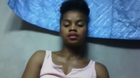 Snapshot of elodie228680 chatting on 05.18.26 elodie228680 online show from 05.18.26