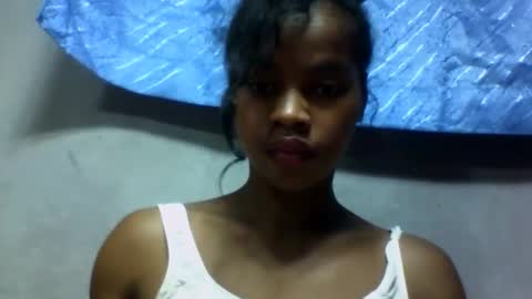 Snapshot of elodie228680 chatting on 05.24.26 elodie228680 online show from 05.24.26