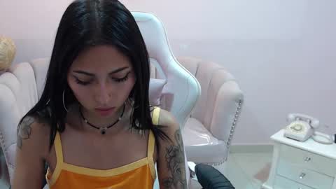 Elody  online show from 02.05.25