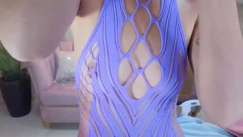 Elody  online show from 10.15.25