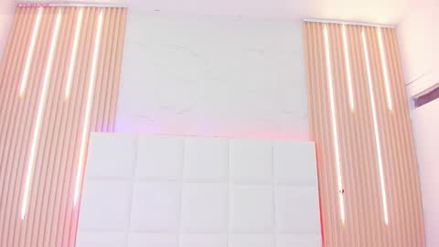 Snapshot of elody_rousse chatting on 11.05.25 elody_rousse online show from 11.05.25